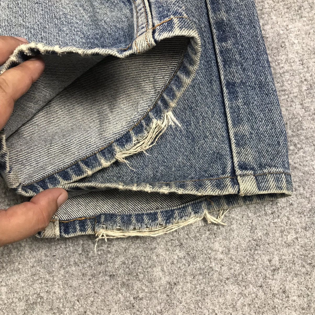 Levi's Vintage Clothing Levi’s 505 Distressed Denim Jeans Pants Size US 28 / EU 44 - 6 Thumbnail