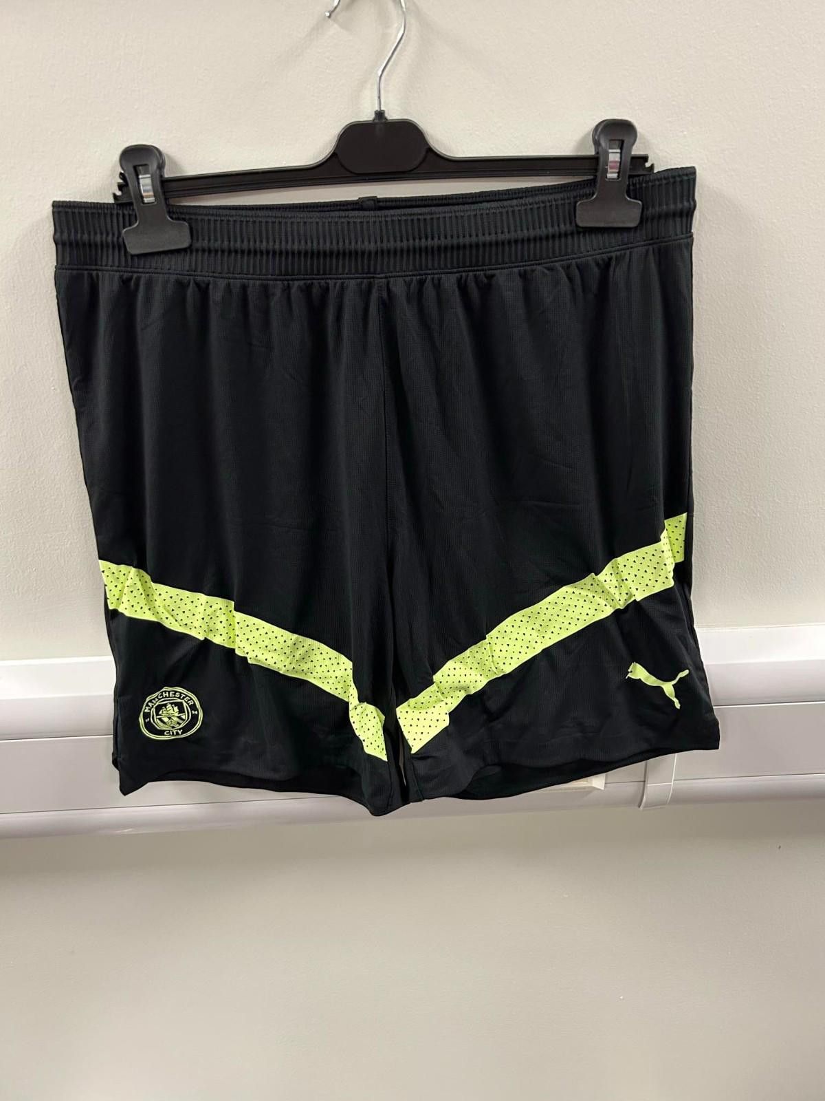 Puma Manchester City 2022-2023 Shorts (BNWOT) L Size US 34 / EU 50 - 1 Preview