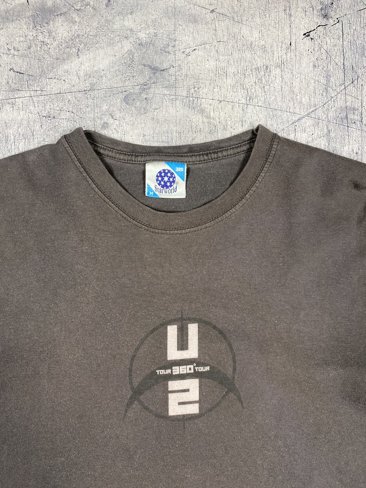 Band Tees Vintage U2 360 Tour Faded Tee T Shirt Size US M / EU 48-50 / 2 - 3 Thumbnail