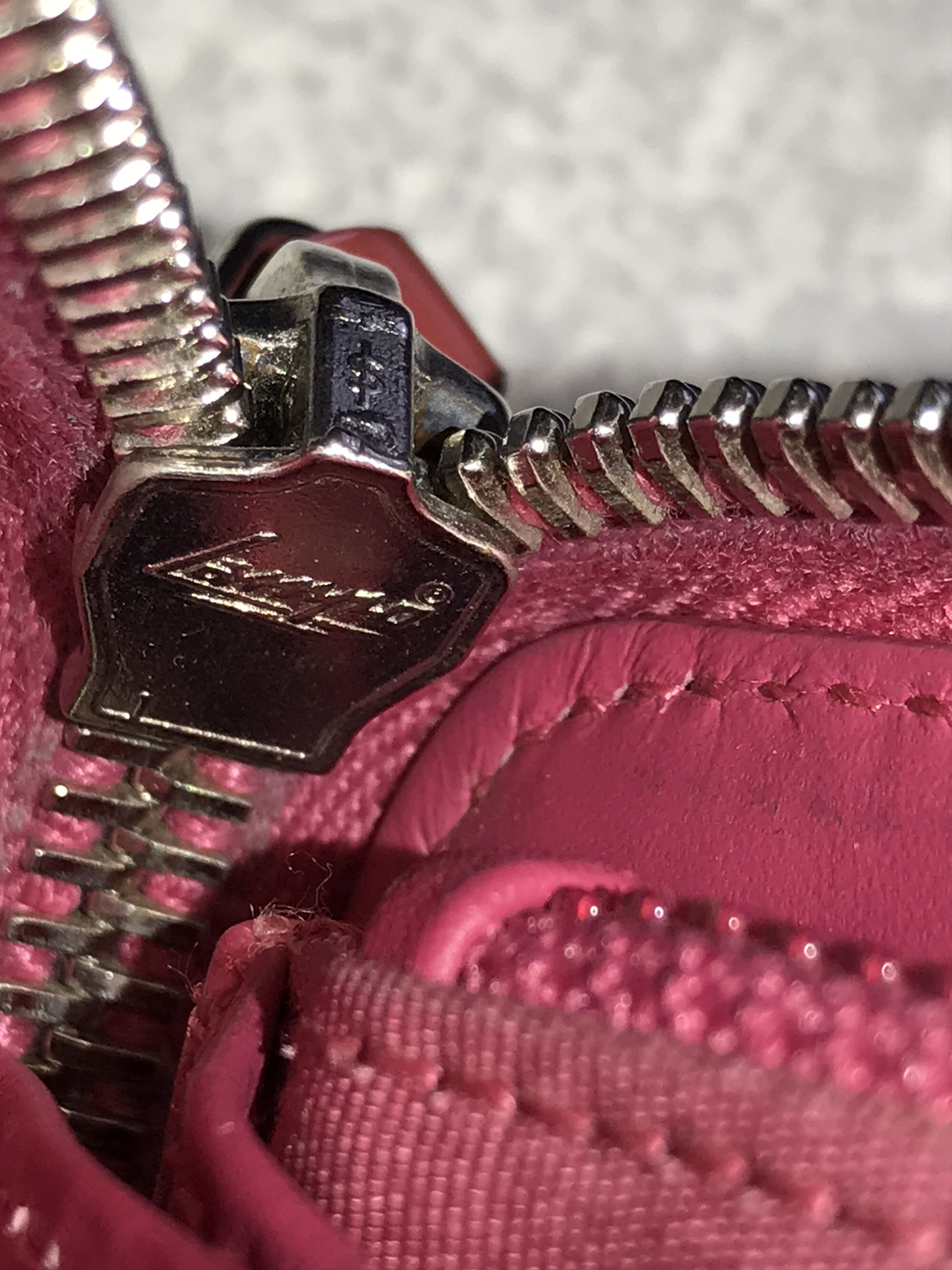 Chanel × Vintage Chanel Dark Pink Quilted Patent Leather Zip Around Wallet Size ONE SIZE - 13 Thumbnail