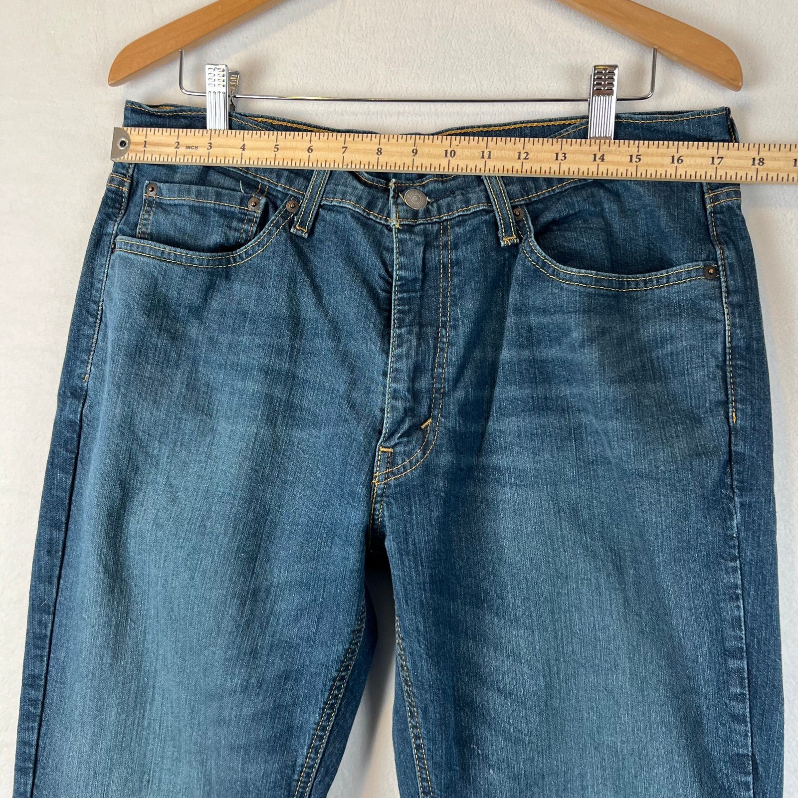 Levi's Levis 541 Jeans Mens 35x30 Blue Athletic Tapered Denim Size US 35 - 8 Thumbnail