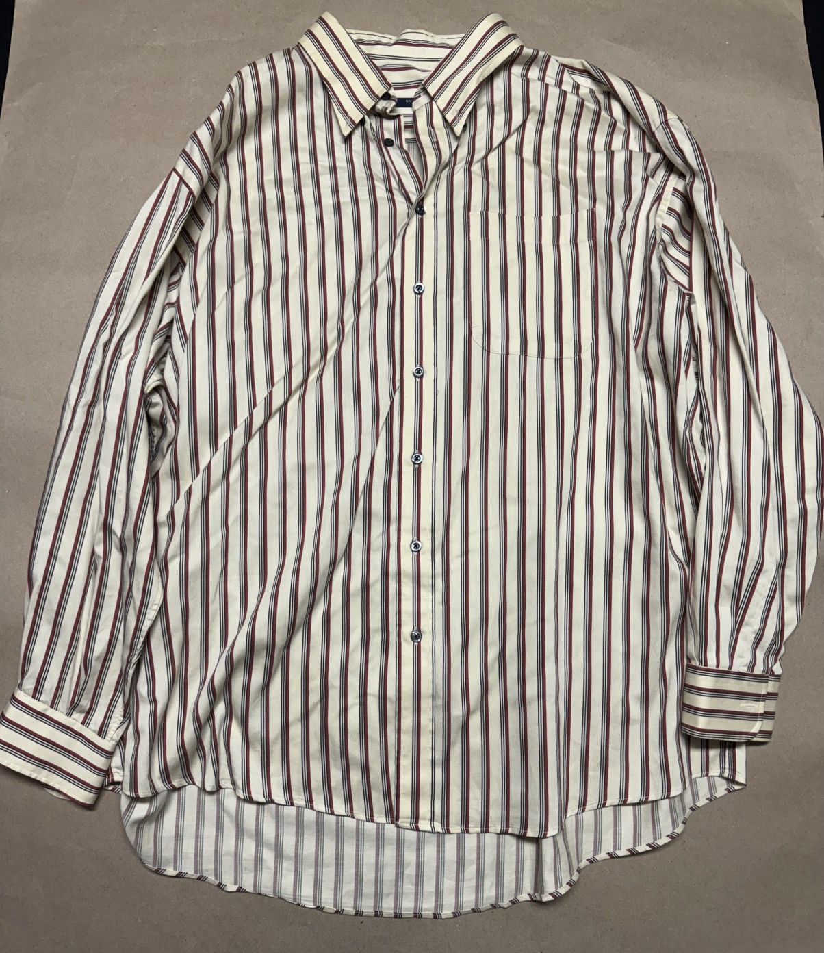 Burberry Burberry London Men's Long Sleeve Button-Up Shirt XXL Beige Size US XXL / EU 58 / 5 - 1 Thumbnail