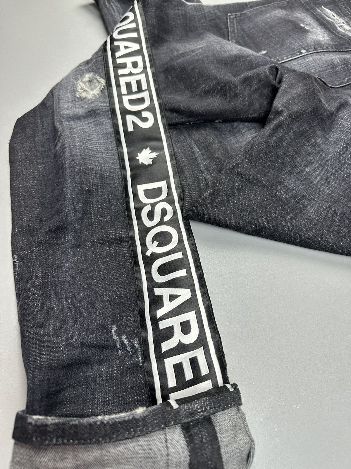Dsquared2 Dsquared2 Rip Style Stripe Logo Jeans w32 Size US 32 / EU 48 - 2 Thumbnail