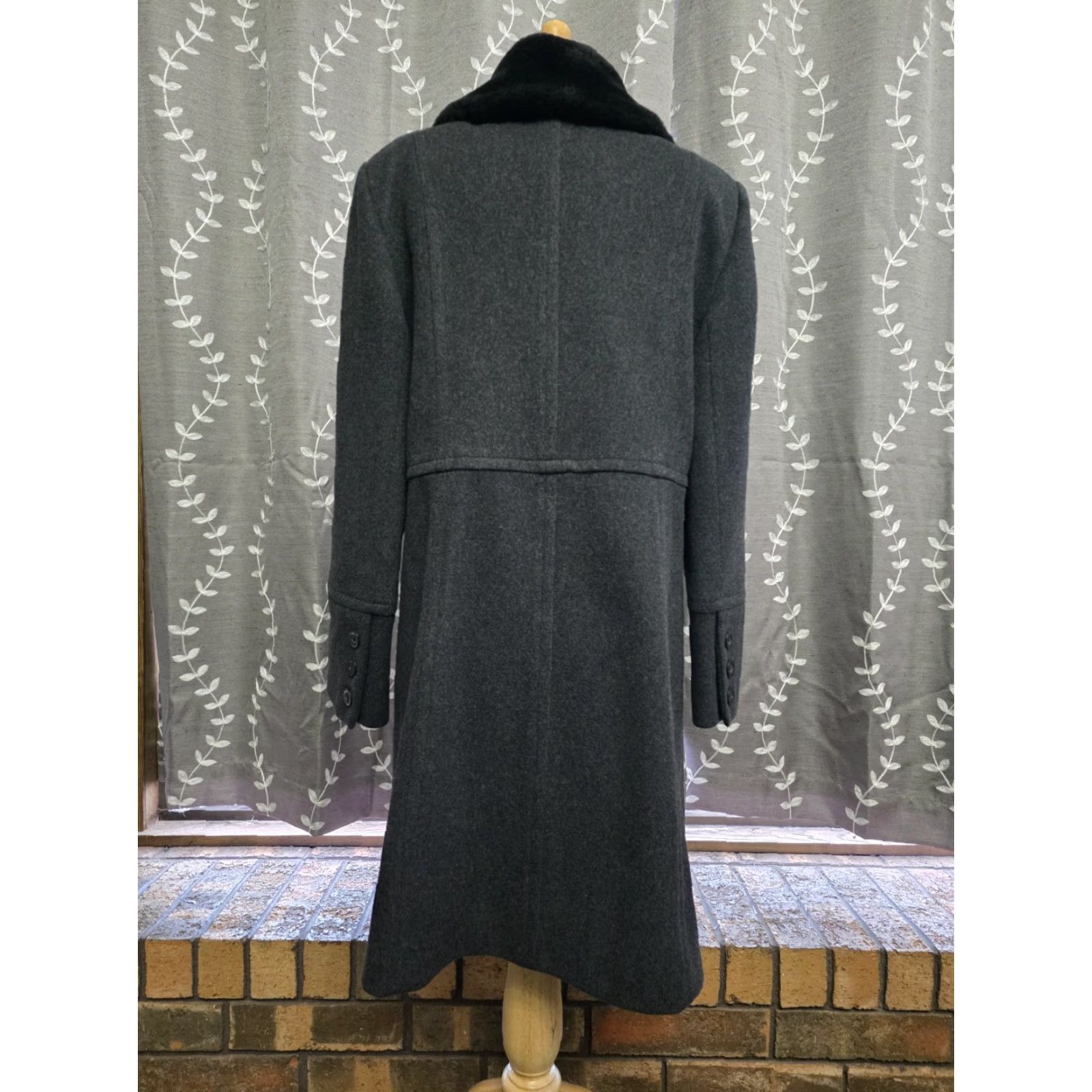 Vintage VINTAGE Loring Women's Long Wool Coat Faux Fur Collar Charcoal Grey L Overcoat Wool Tweed Button Pockets Casual, Business, Formal Size L / US 10 / IT 46 - 3 Thumbnail