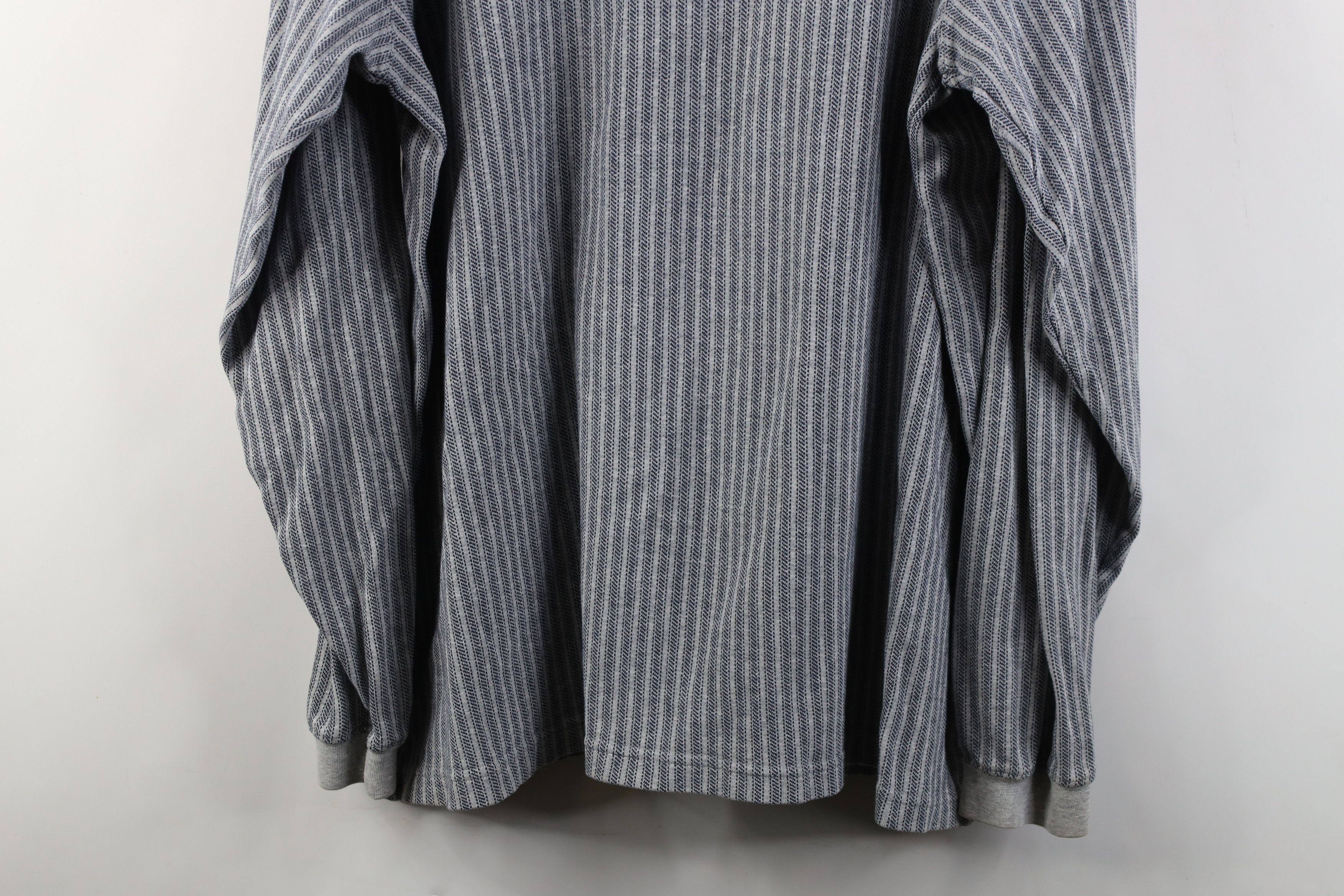 Eddie Bauer Vintage 90s Eddie Bauer Long Sleeve Henley T-Shirt Gray Size US L / EU 52-54 / 3 - 11 Thumbnail