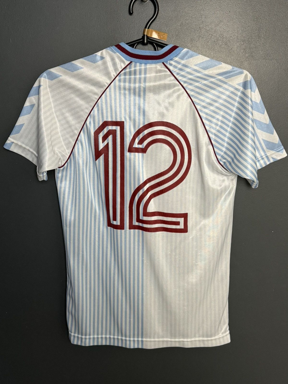 Hummel KIDS Aston Villa 87/89 Away Football Jersey Size US XS / EU 42 / 0 - 2 Thumbnail
