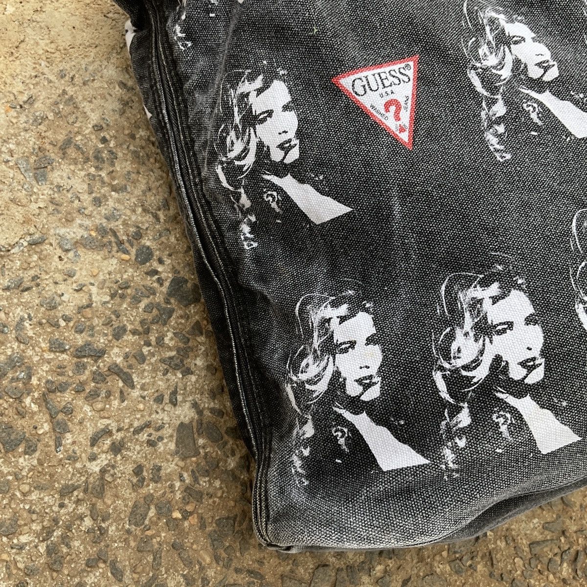 Guess × Vintage Vintage 90s Guess Jeans Claudia Schiffer Denim Tote Bag Size ONE SIZE - 4 Thumbnail