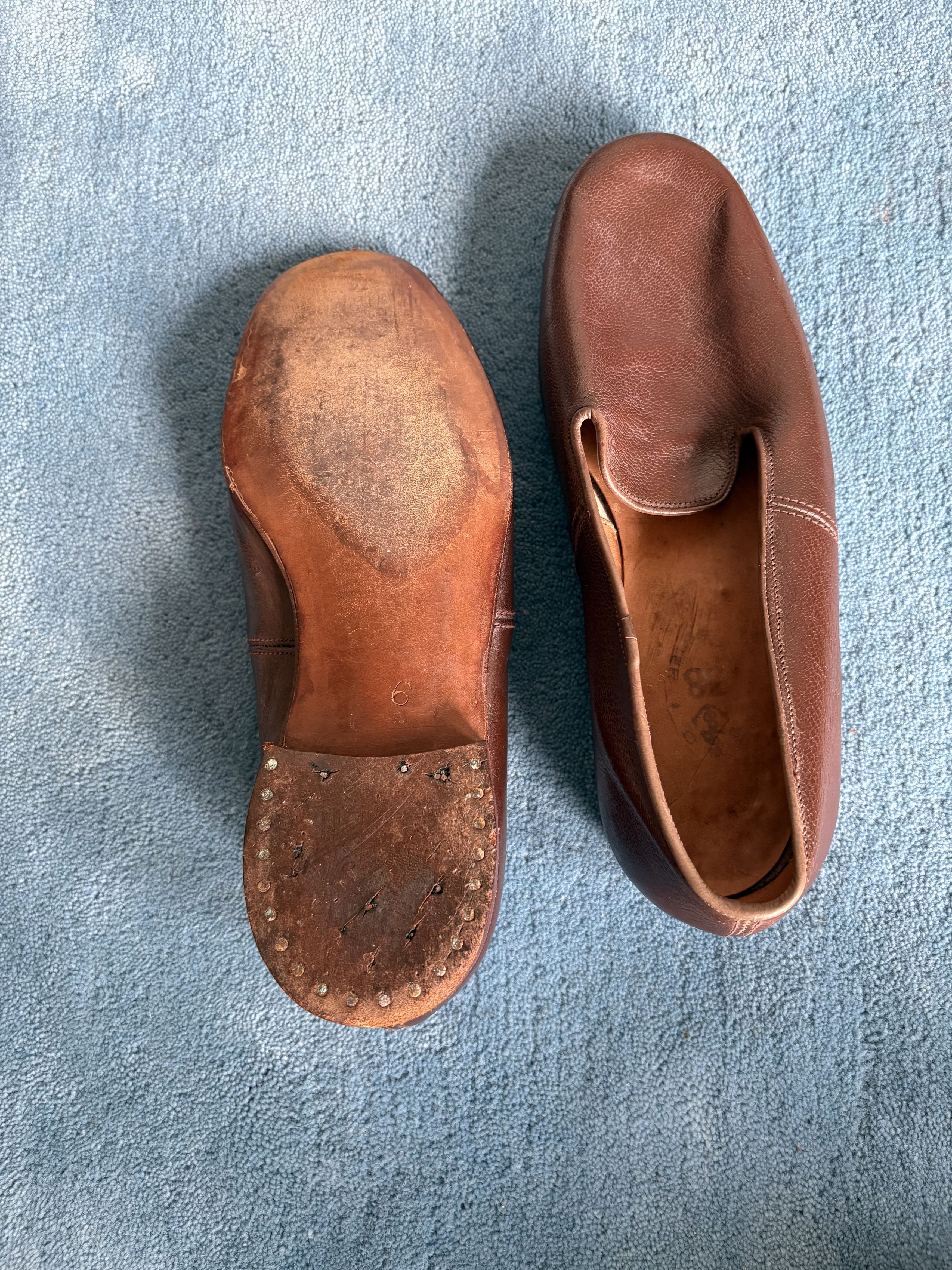 Other Vintage G.T. Hawkins Leather Slip-Ons (1946) Size US 6 / EU 39 - 6 Thumbnail