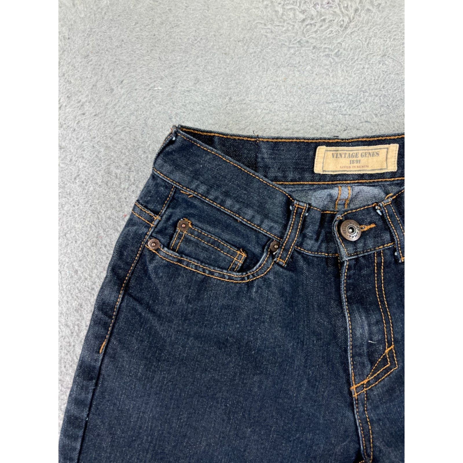 Denime VINTAGE Genes Shorts Womens 28 Blue Denim Jean Cutoff Mid Rise Dark Wash 26x10 Shirt Womens 28 Blue Denim Cut-Off 90s? Size 28" / US 6 / IT 42 - 4 Thumbnail