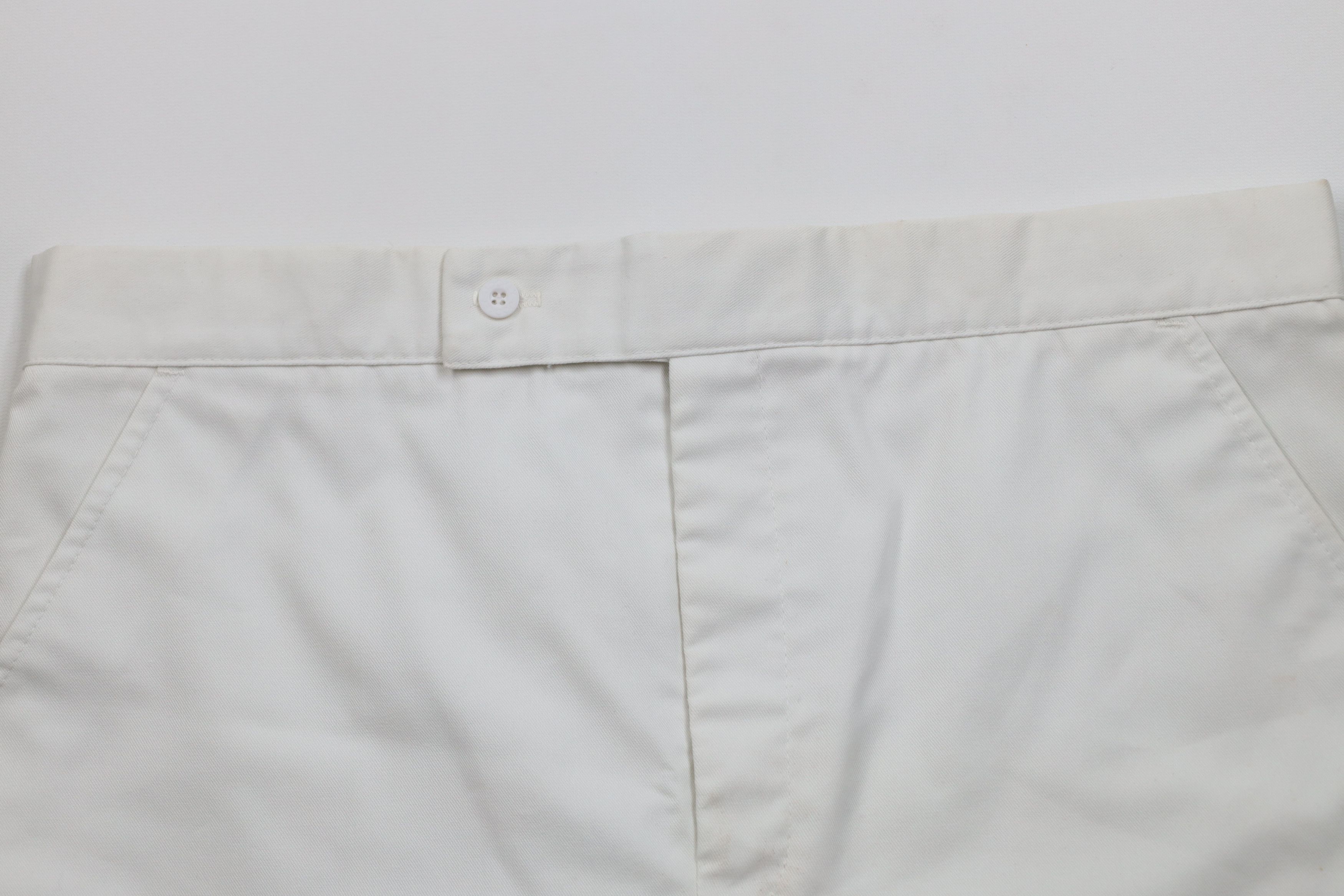 Vintage Vintage 70s Streetwear Above Knee Chino Shorts White USA Size US 36 / EU 52 - 2 Thumbnail