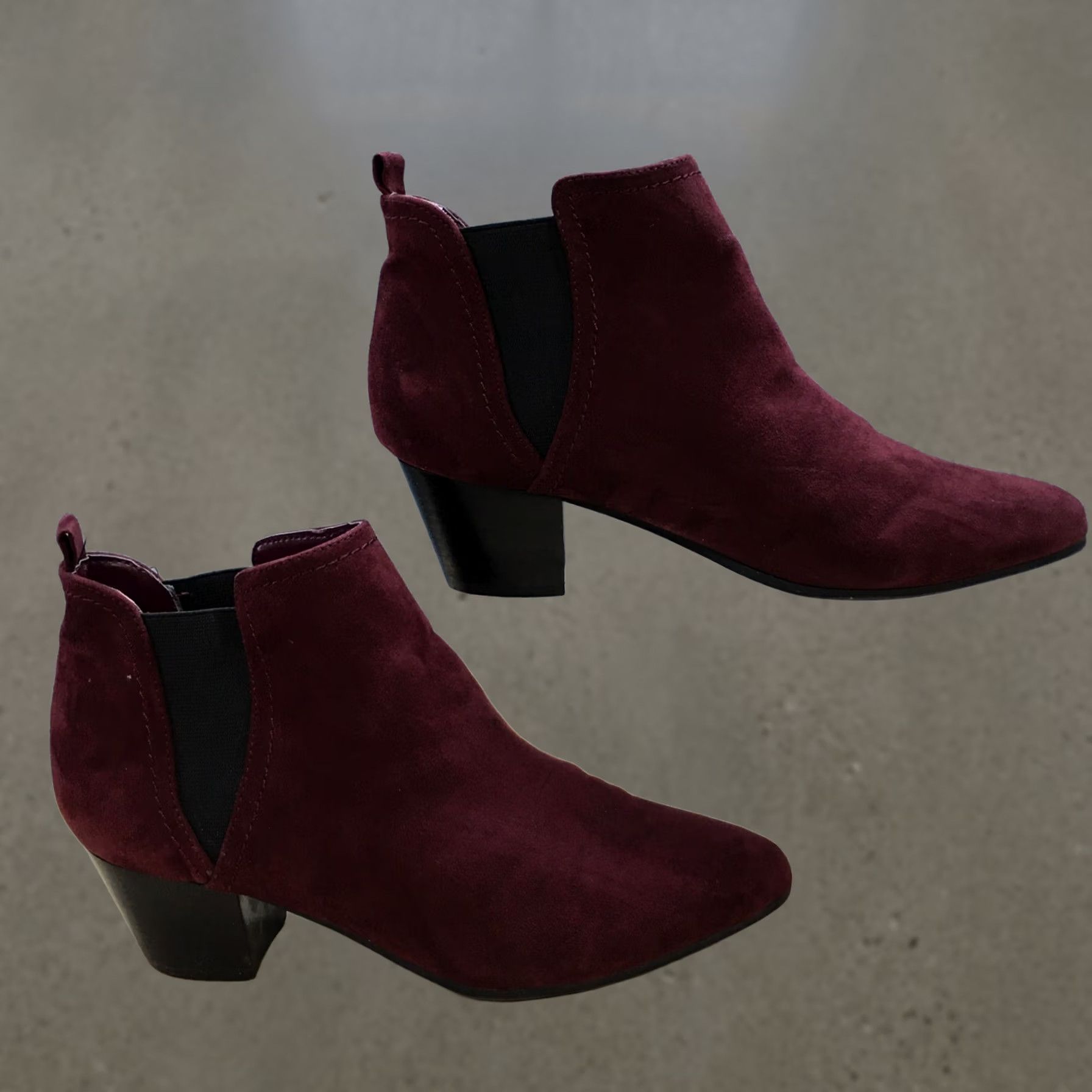 Vintage Unisa Boots Womens 7.5 M Gables Chelsea Burgundy Pull On Casual Ankle Block Heel Sh Size M / US 6-8 / IT 42-44 - 1 Thumbnail