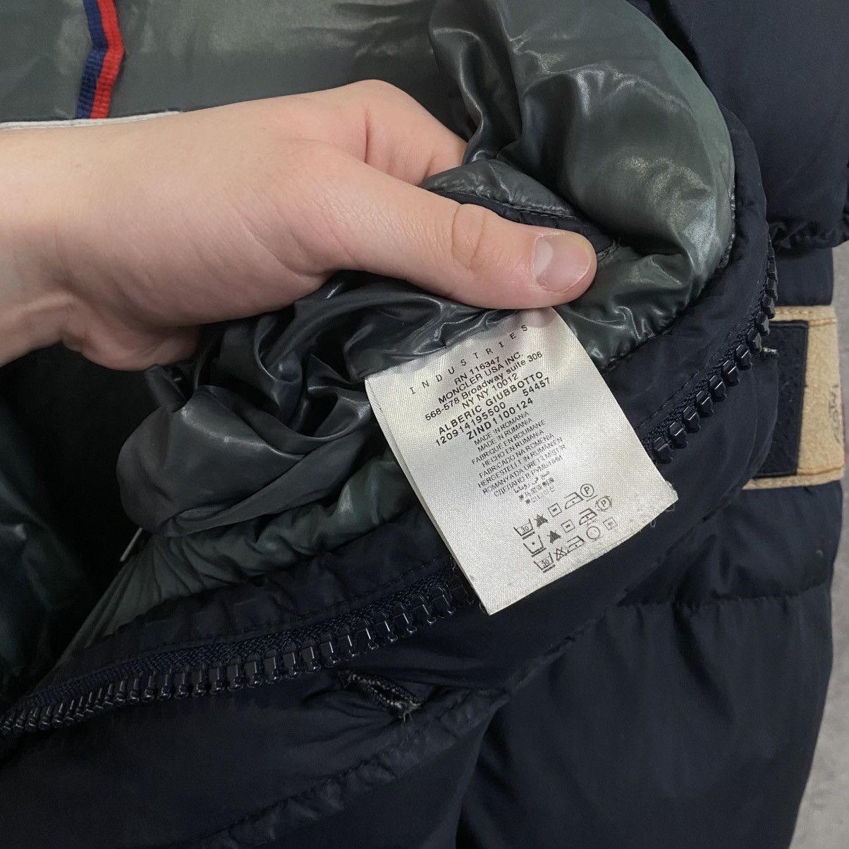 Moncler Vintage Moncler Puffer Jacket Size US L / EU 52-54 / 3 - 19 Thumbnail