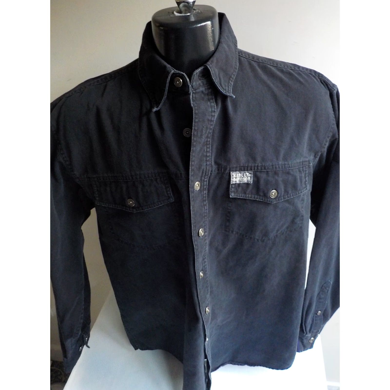 Harley Davidson VINTAGE Harley-Davidson Shirt Denim Long Sleeve Button-Front Off Black 2 Pocket 100% Cotton L Mens Size US L / EU 52-54 / 3 - 2 Thumbnail