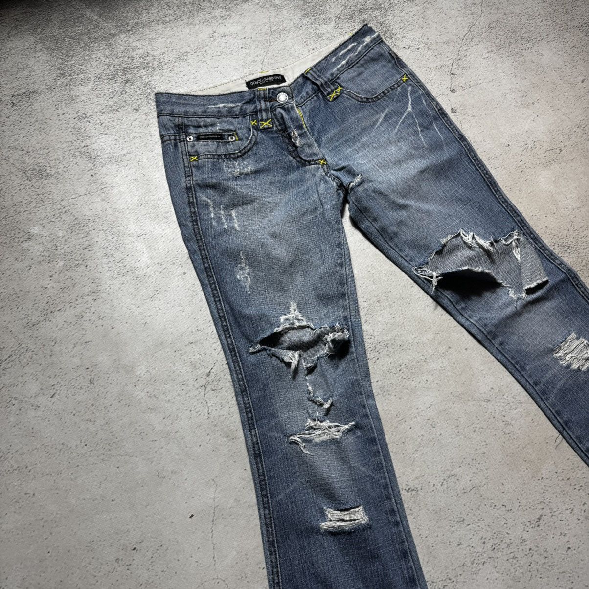 Dolce & Gabbana flared dolce gabbana distressed jeans with big logo Size 26" / US 2 / IT 38 - 7 Thumbnail