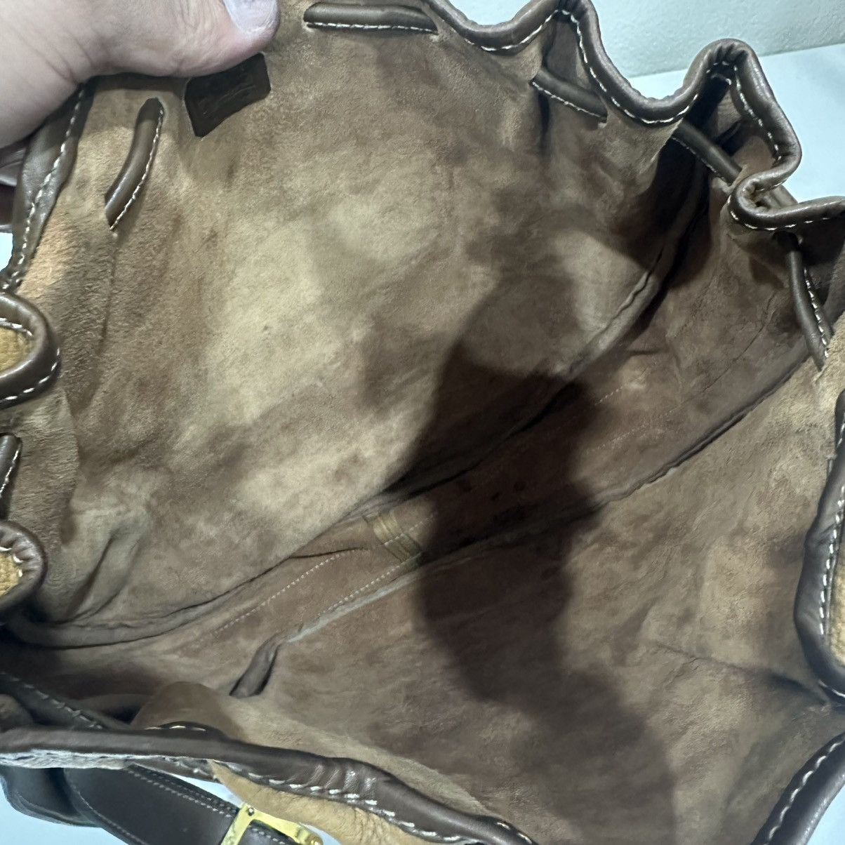 Loewe ‼️YES‼️ VINTAGE LOEWE LEATHER BUCKET DRAWSTRING SHOULDER BAG Size ONE SIZE - 9 Thumbnail