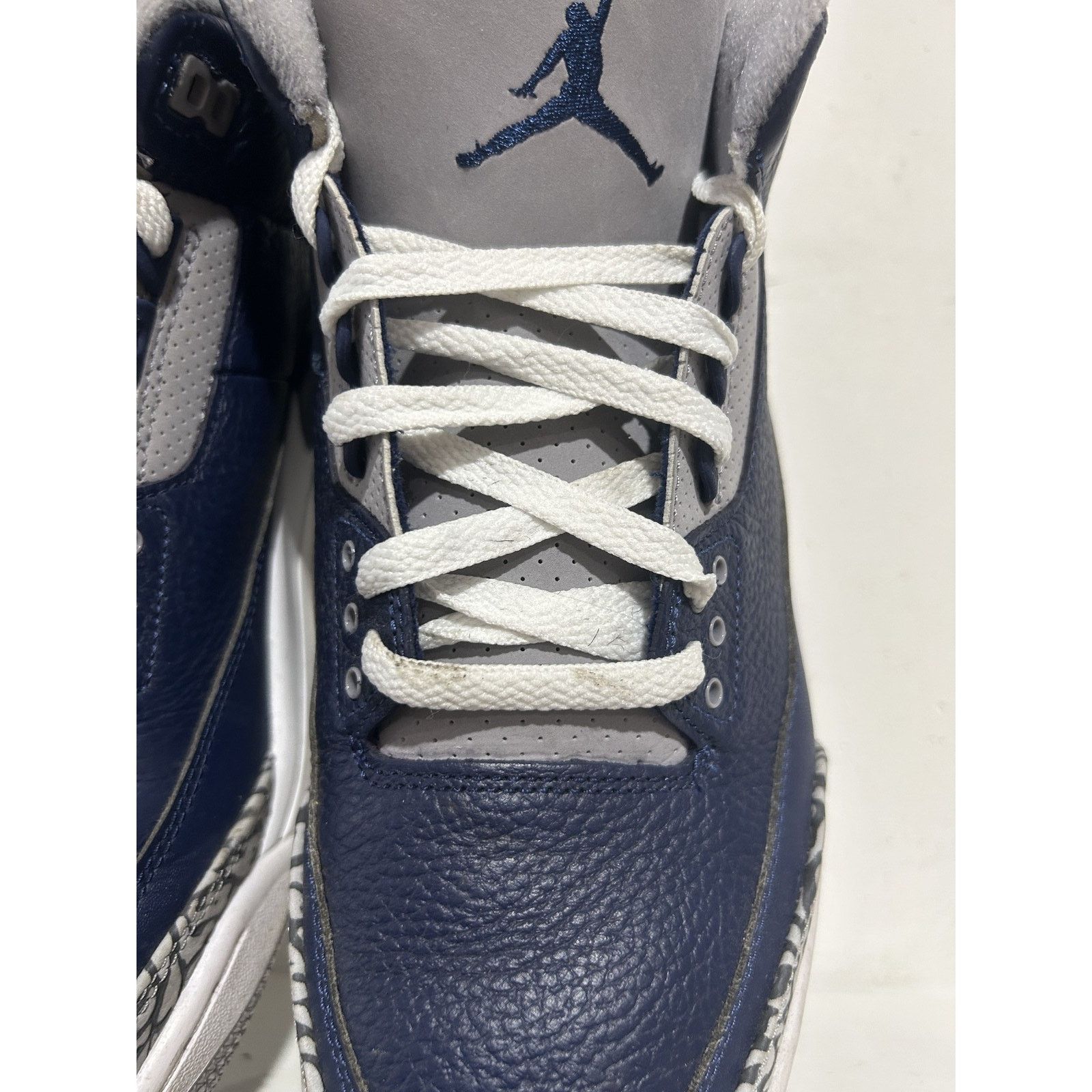 Jordan Brand JORDAN 3 RETRO GEORGETOWN SIZE 11 PREOWNED Size US 11 / EU 44 - 10 Thumbnail