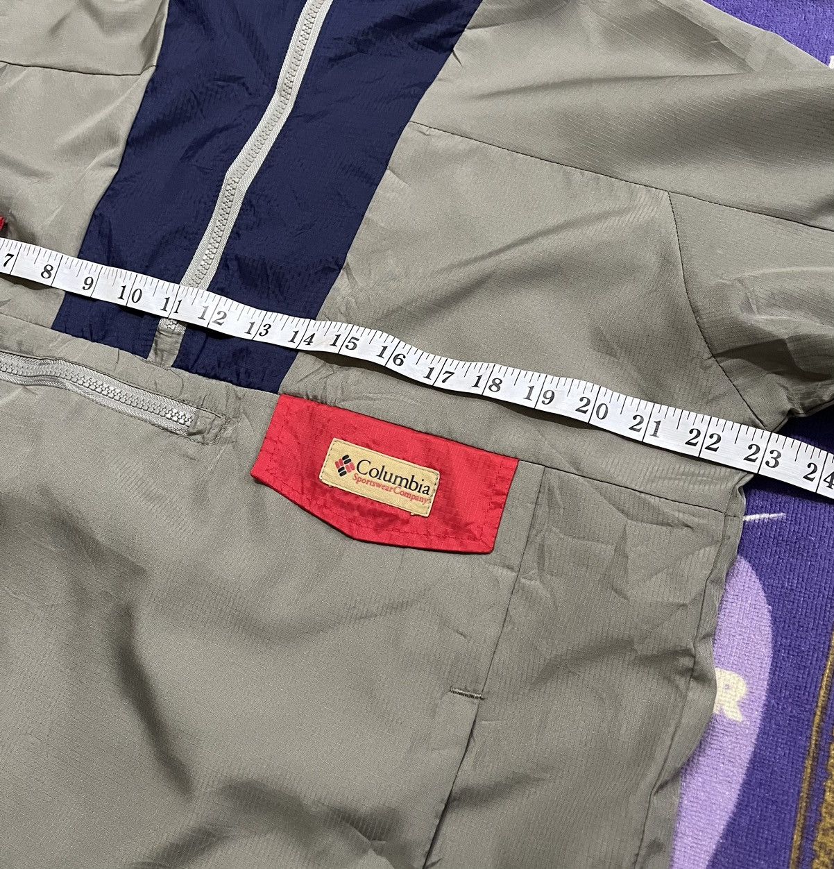 Columbia COLUMBIA Very Rare Design Windbreaker/Light Jacket Size US L / EU 52-54 / 3 - 16 Thumbnail