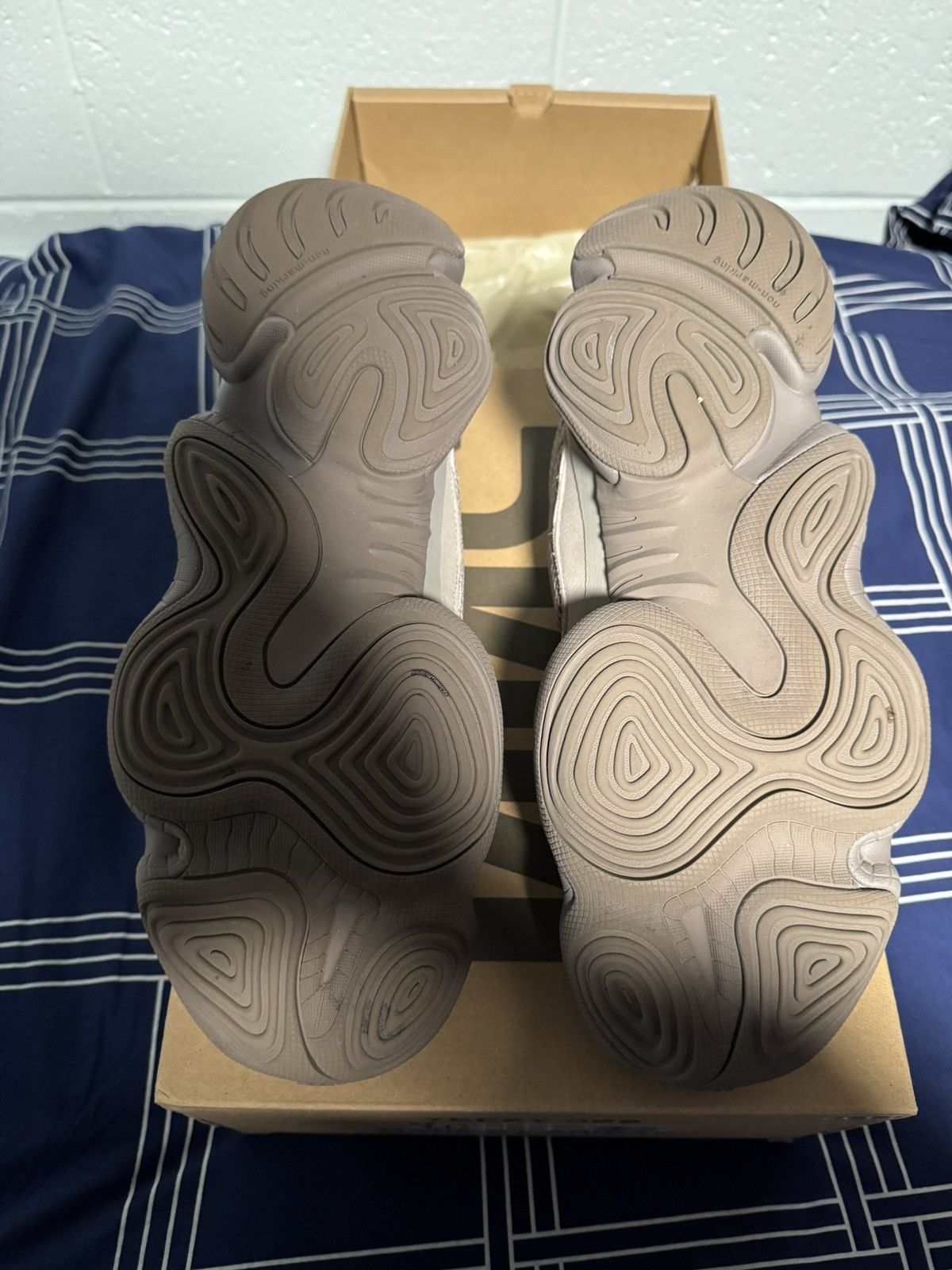 Adidas Yeezy 500 Ash Grey Size US 11.5 / EU 44-45 - 3 Thumbnail