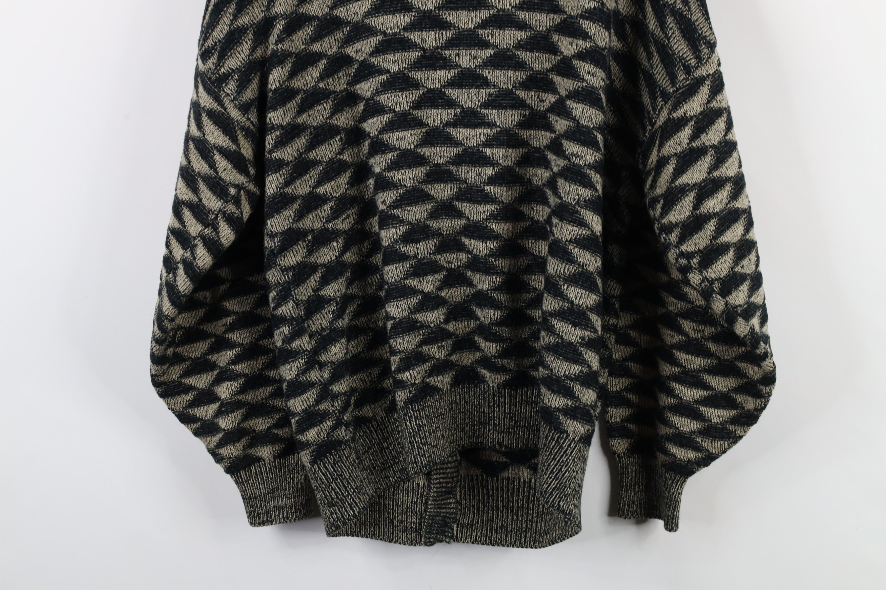 Vintage Vintage 90s Streetwear Geometric Button Cardigan Sweater Size US S / EU 44-46 / 1 - 10 Thumbnail
