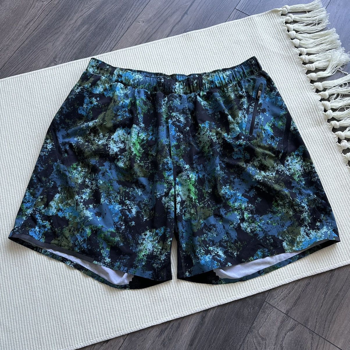 Lululemon Lululemon Surge 7” Blue Green Black Splatter Athletic Shorts Size US 34 / EU 50 - 1 Thumbnail