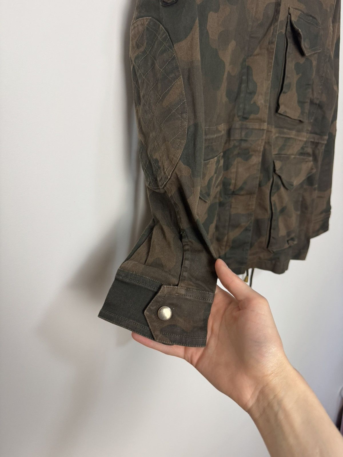 Japanese Brand Military camo cargo multi pocket jacket Avan Garde Japanese Size US S / EU 44-46 / 1 - 7 Thumbnail