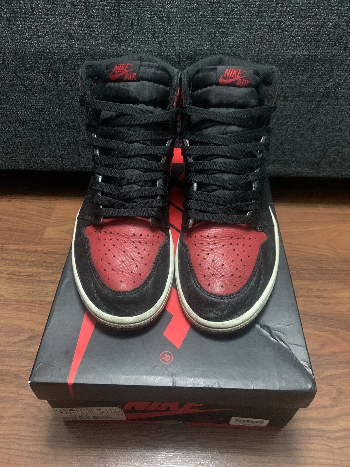 Air Jordan Retro High OG Bred 2016