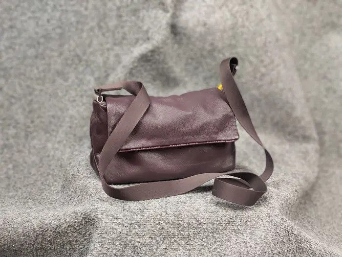 Mandarina Duck Mandarin Duck Design Dark purple leather Crossbody Bag Size ONE SIZE - 3 Thumbnail