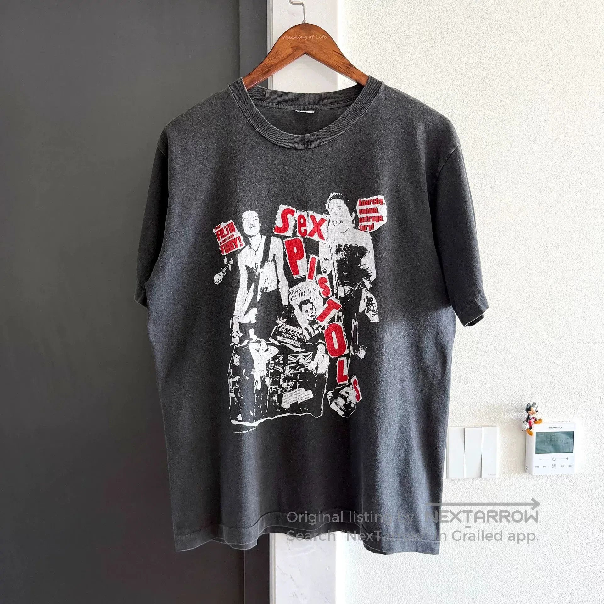 Vintage Vintage Sex Pistols 90s Band Tee. Size US S / EU 44-46 / 1 - 1 Thumbnail