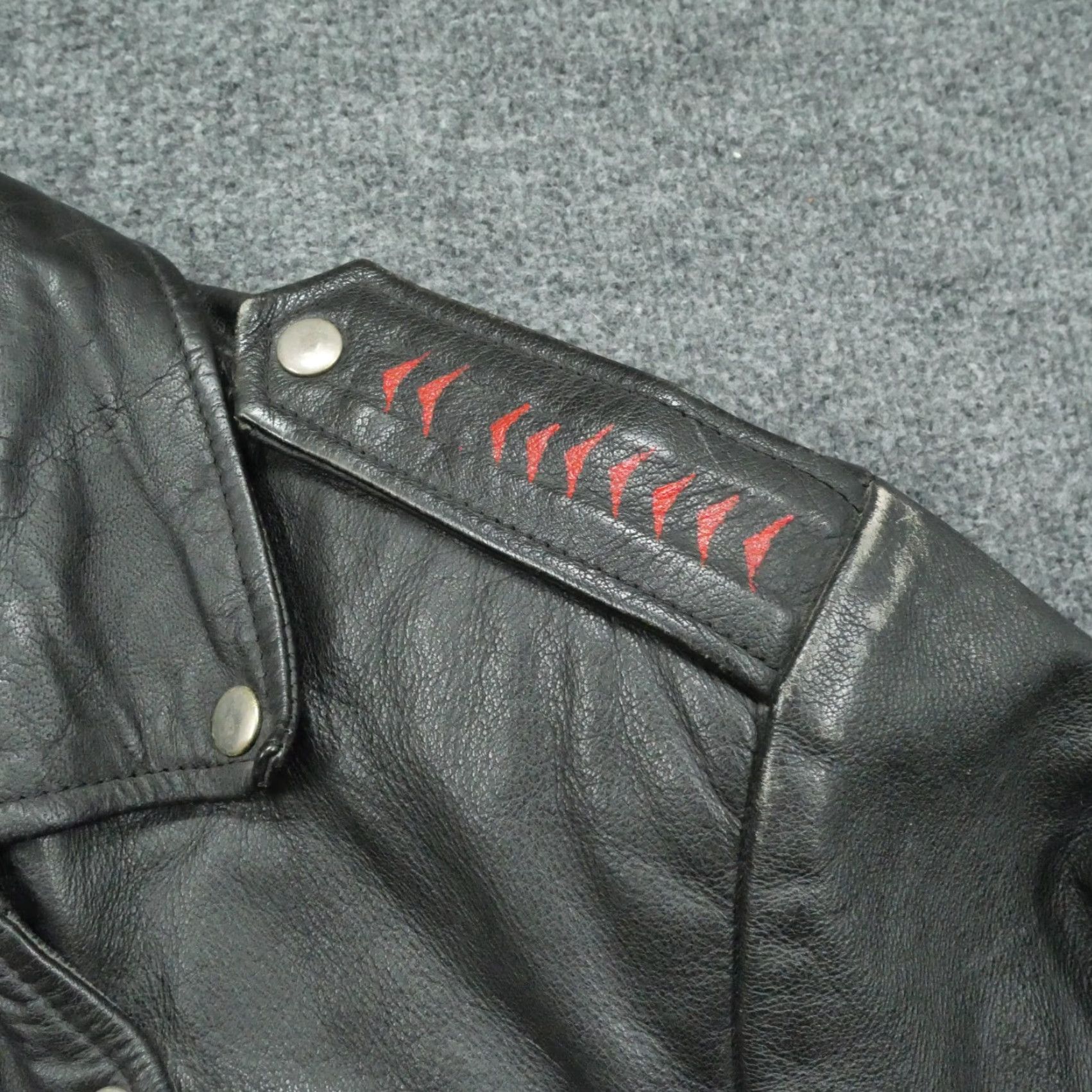 Vintage VINTAGE Wilsons Leather Jacket Mens Large Black Bomber Jacket Size US L / EU 52-54 / 3 - 2 Thumbnail