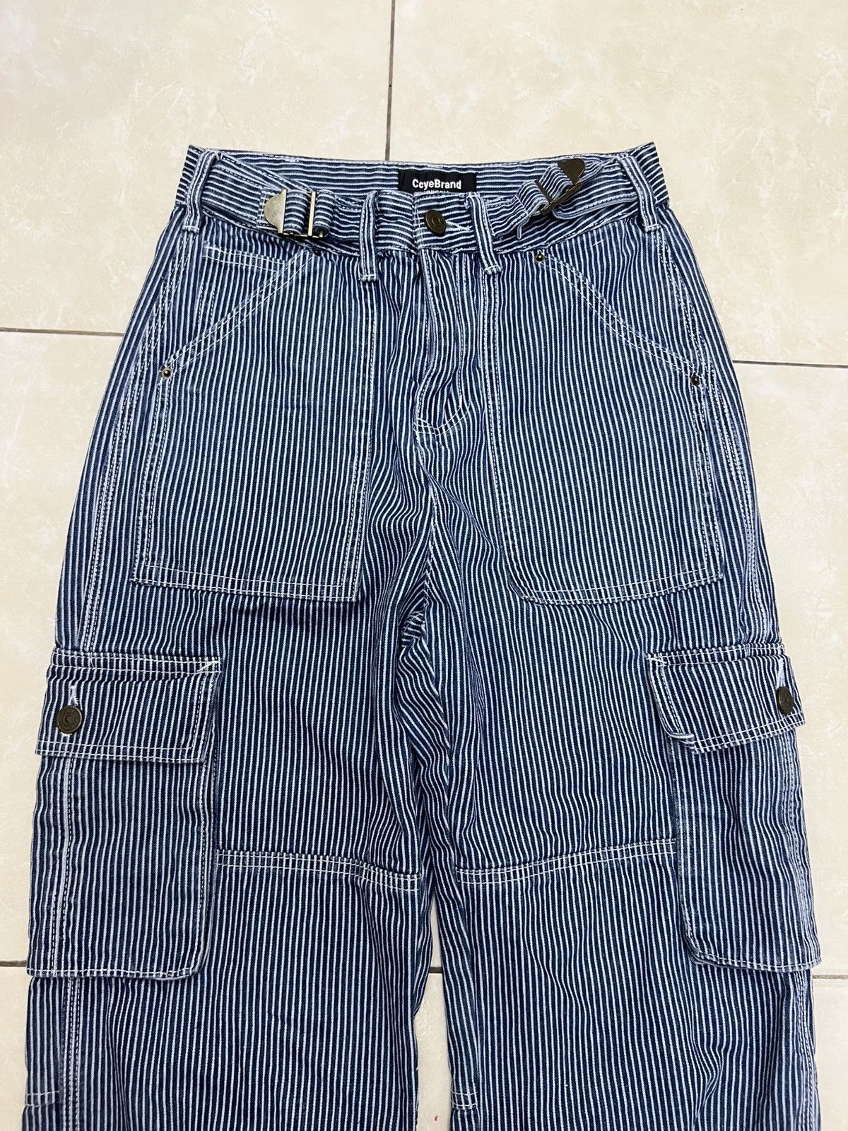 Japanese Brand JapaneseBrand Buckle Belt Striped Denim Baggy Cargo jeans Size US 26 / EU 42 - 4 Thumbnail