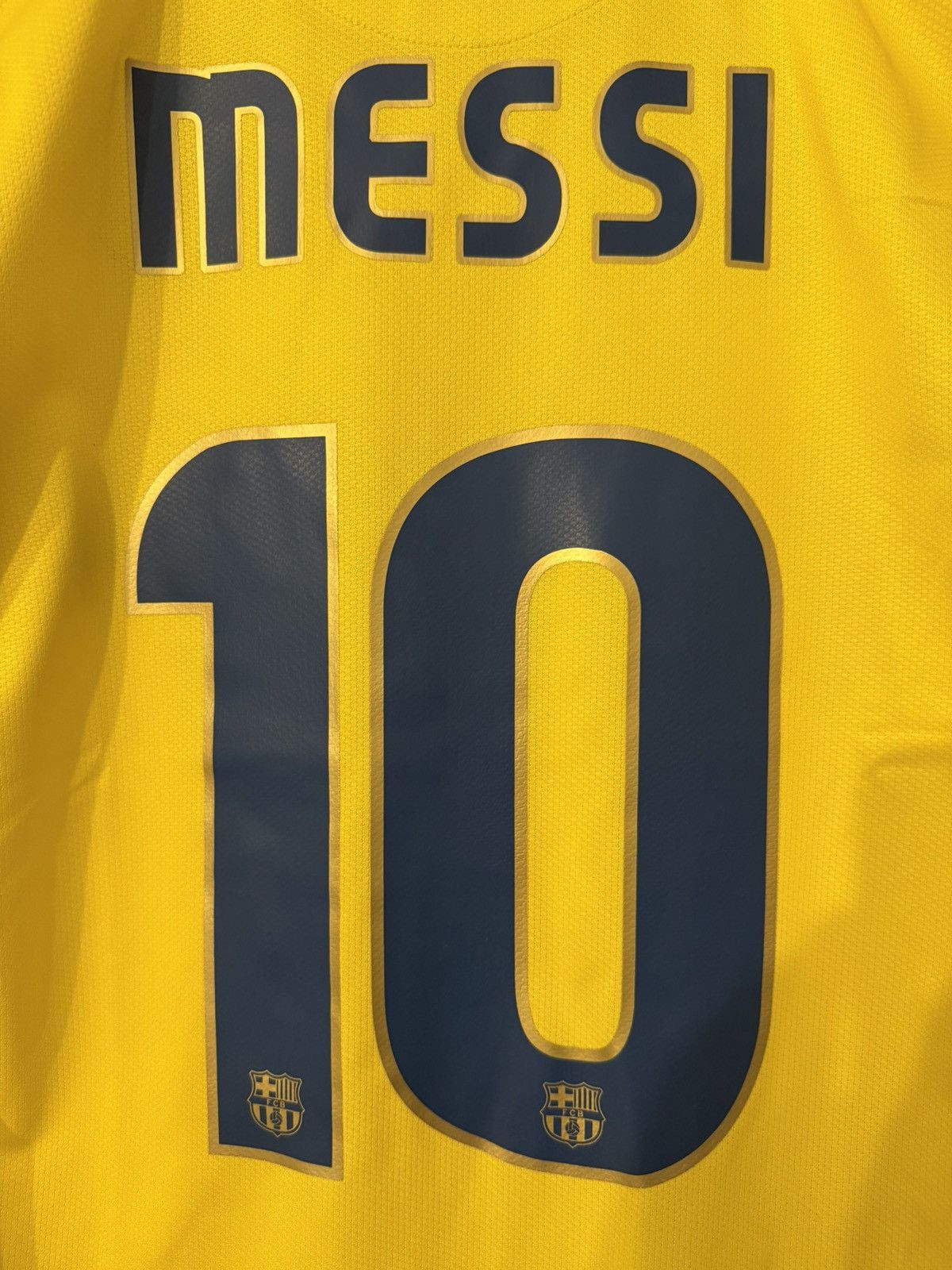 Nike FC Barcelona 2008/2009 away kit with Messi nameset Size US S / EU 44-46 / 1 - 4 Thumbnail