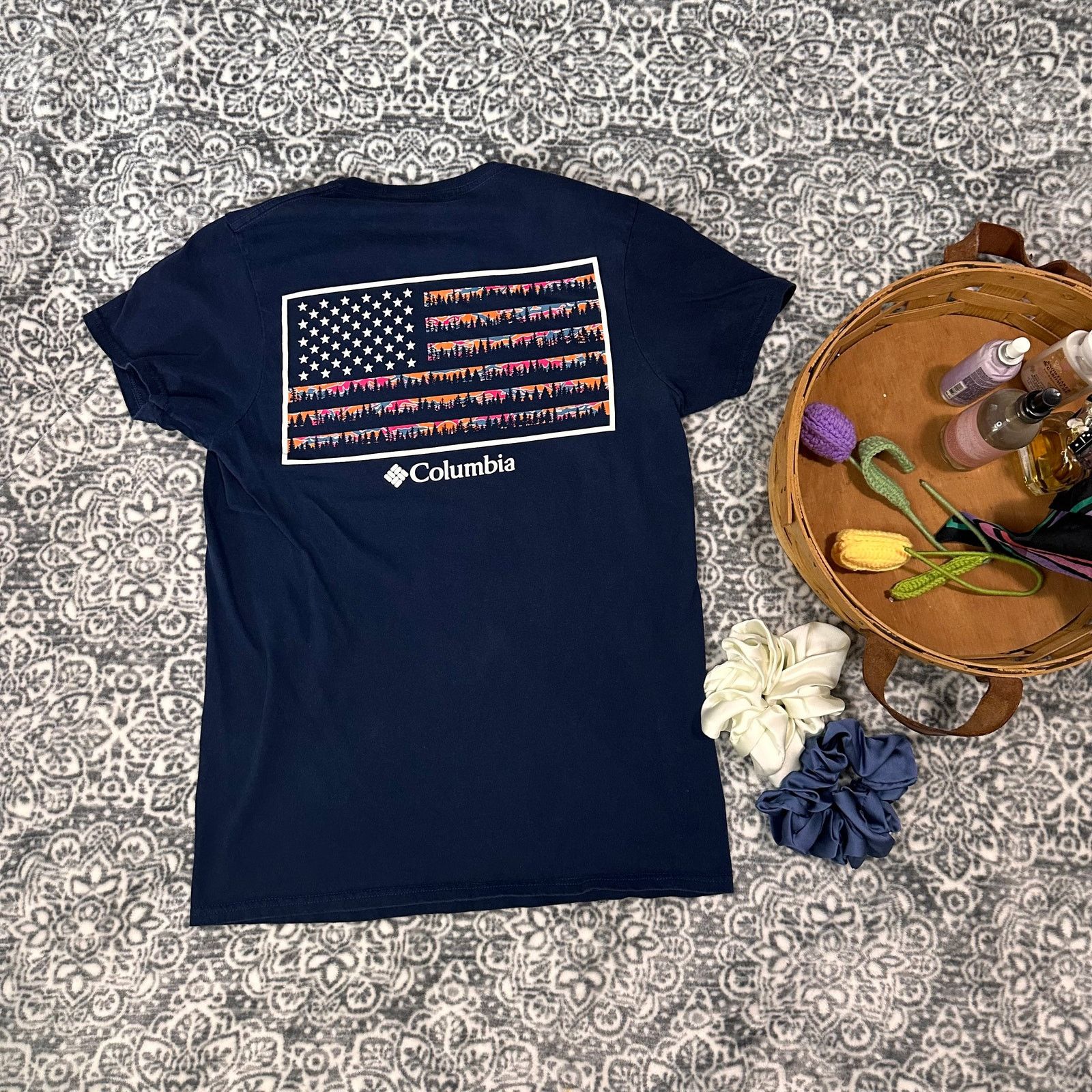 Columbia Columbia Crew Neck Graphic Tee American Flag Short Sleeve Sm Size US S / EU 44-46 / 1 - 2 Thumbnail
