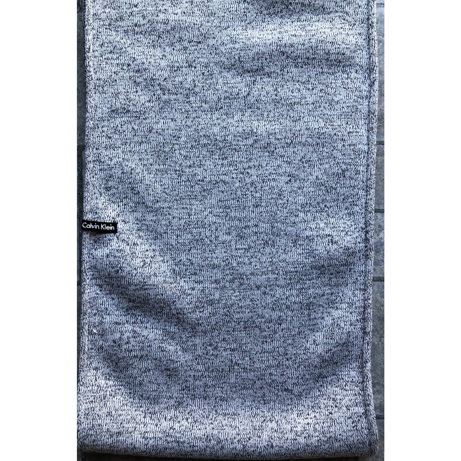 Calvin Klein VINTAGE Calvin Klein Scarf Gray & Black RN#54163 CA#57151 Women's Scarf Gray Black RN#54163 CA#57151 Size ONE SIZE - 2 Thumbnail