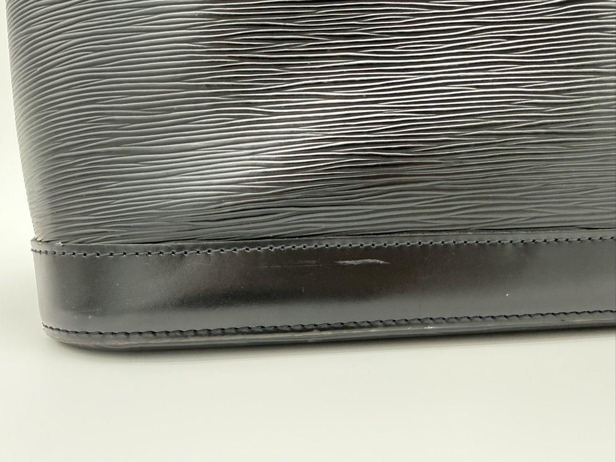 Louis Vuitton Louis Vuitton Epi Alma Handbag – Black – M52142 Size ONE SIZE - 11 Thumbnail