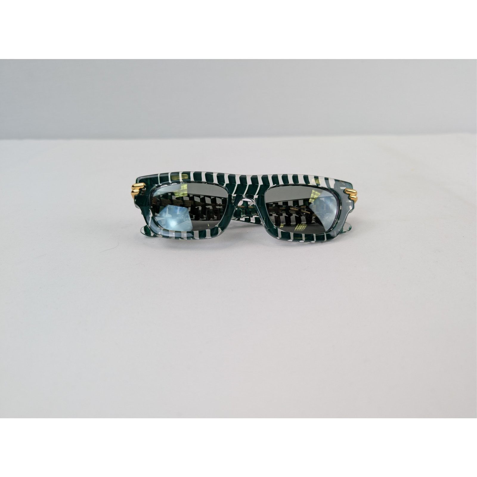 Bottega Veneta o1rshd1 / 555 / Size: OS / Sunglasses in Green Emerald Size ONE SIZE - 2 Thumbnail