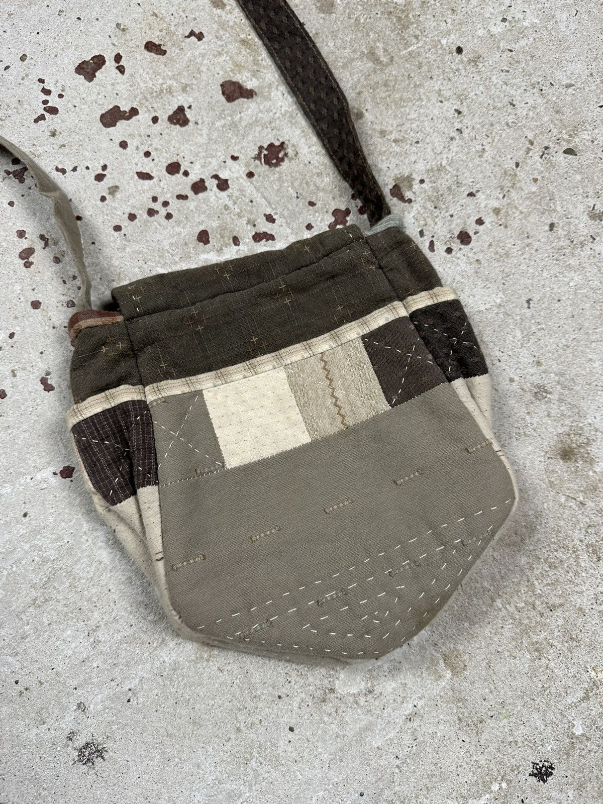 Other Vintage Y2K Patchwork Reworked Messenger Bag Size ONE SIZE - 6 Thumbnail