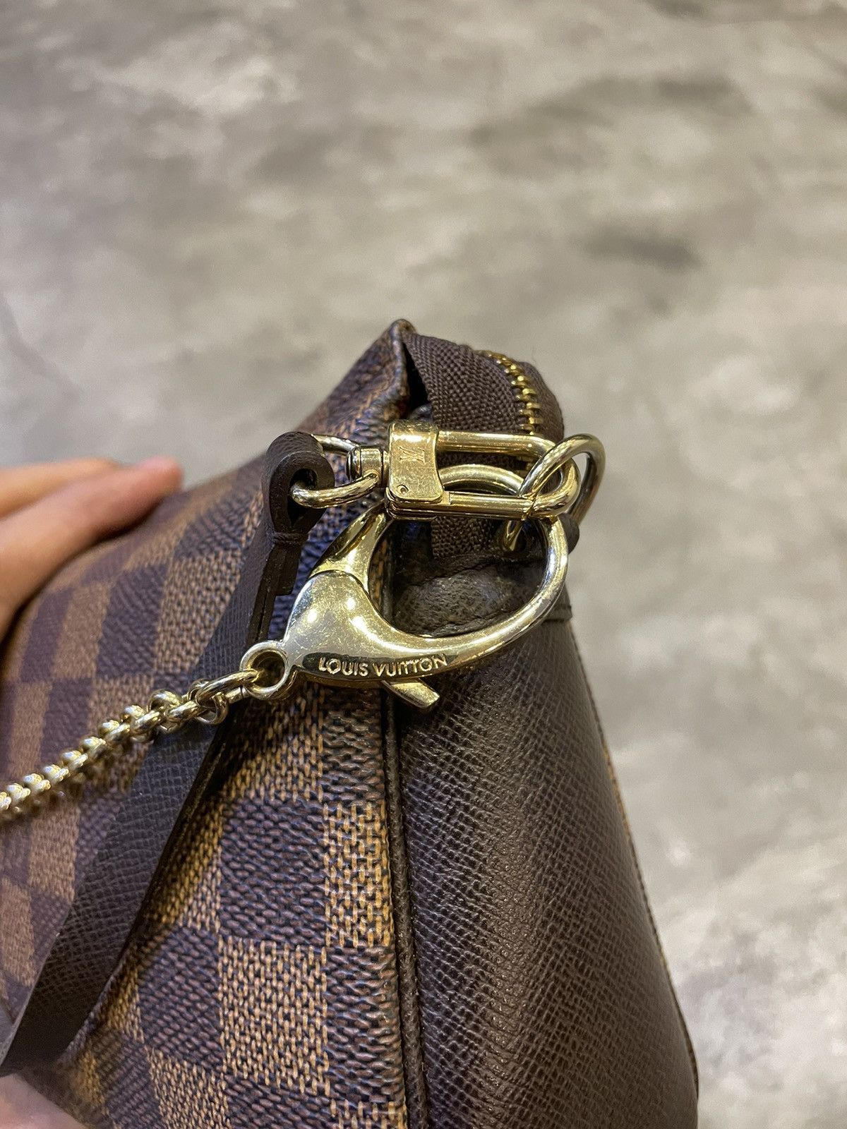 Louis Vuitton LOUIS VUITTON 2001 Damier Top Handle Bag Mini Vintage Size ONE SIZE - 5 Thumbnail