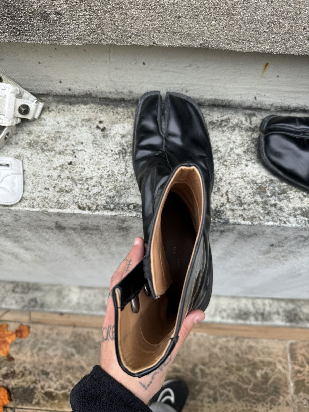 Maison Margiela maison margiela tabi Size US 9.5 / EU 42-43 - 2 Thumbnail