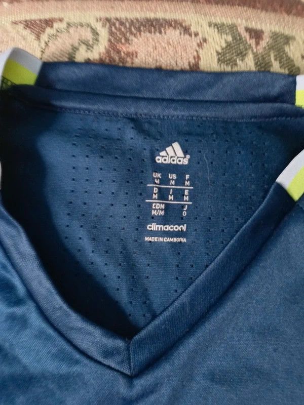 Adidas Original Sweden 2016 national team training shirt adizero Size US M / EU 48-50 / 2 - 9 Thumbnail