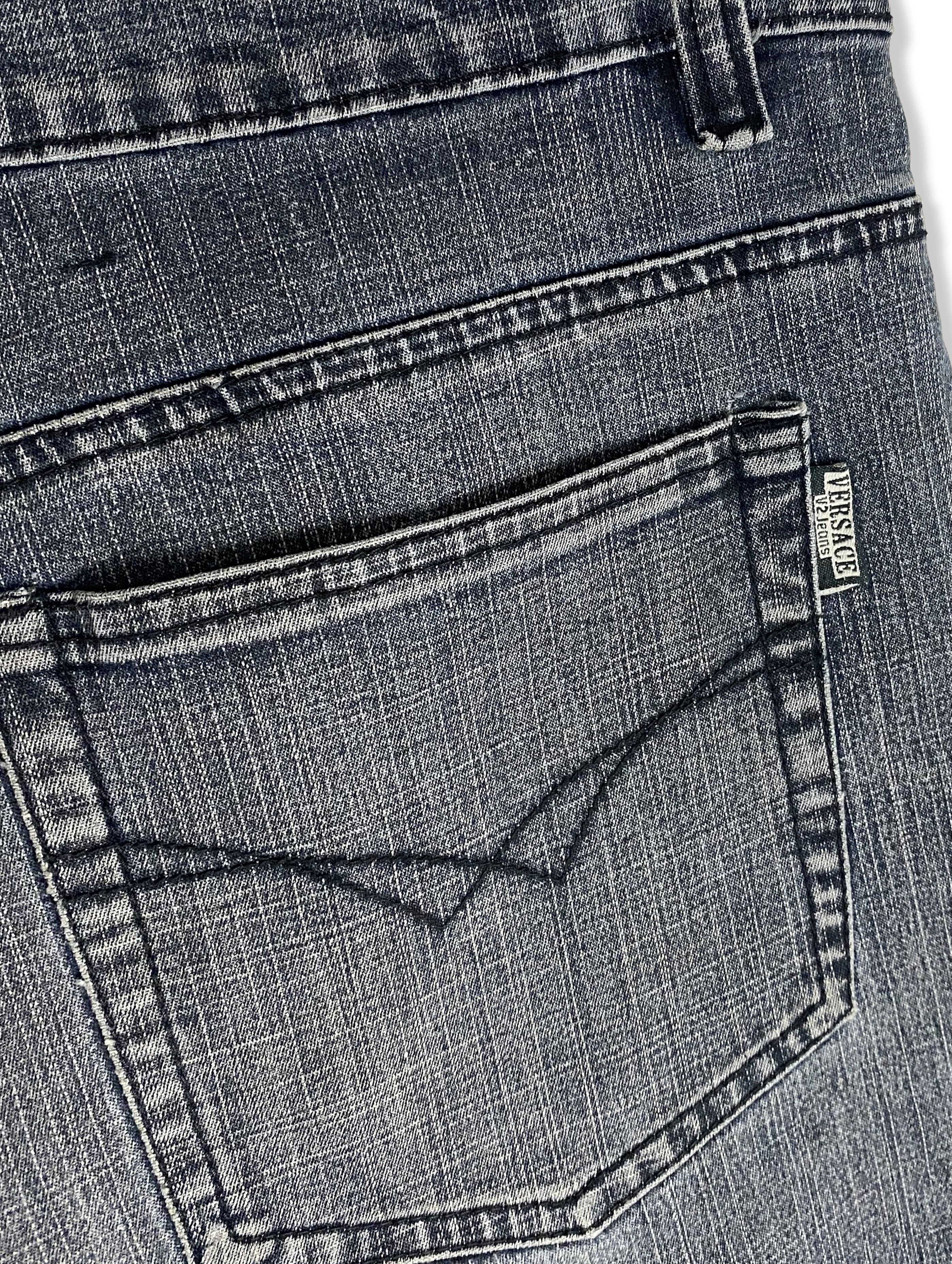 Versace 90s Vintage VERSACE V2 Denim Jeans M426 Size US 37 - 13 Thumbnail