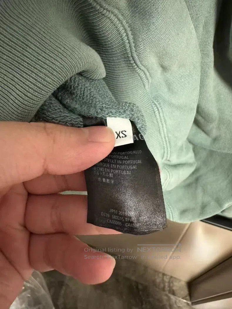 Balenciaga Balenciaga Lock Buckle Hoodie. Size US XS / EU 42 / 0 - 4 Thumbnail