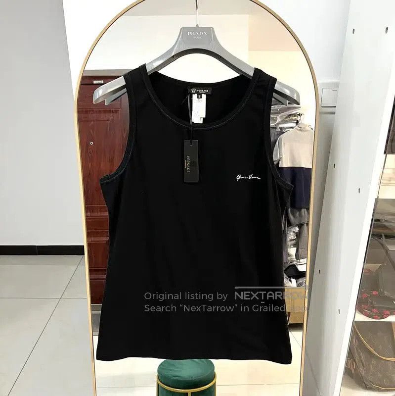 Versace Versace Black Sleeveless Men's T-Shirt . Size US S / EU 44-46 / 1 - 1 Thumbnail