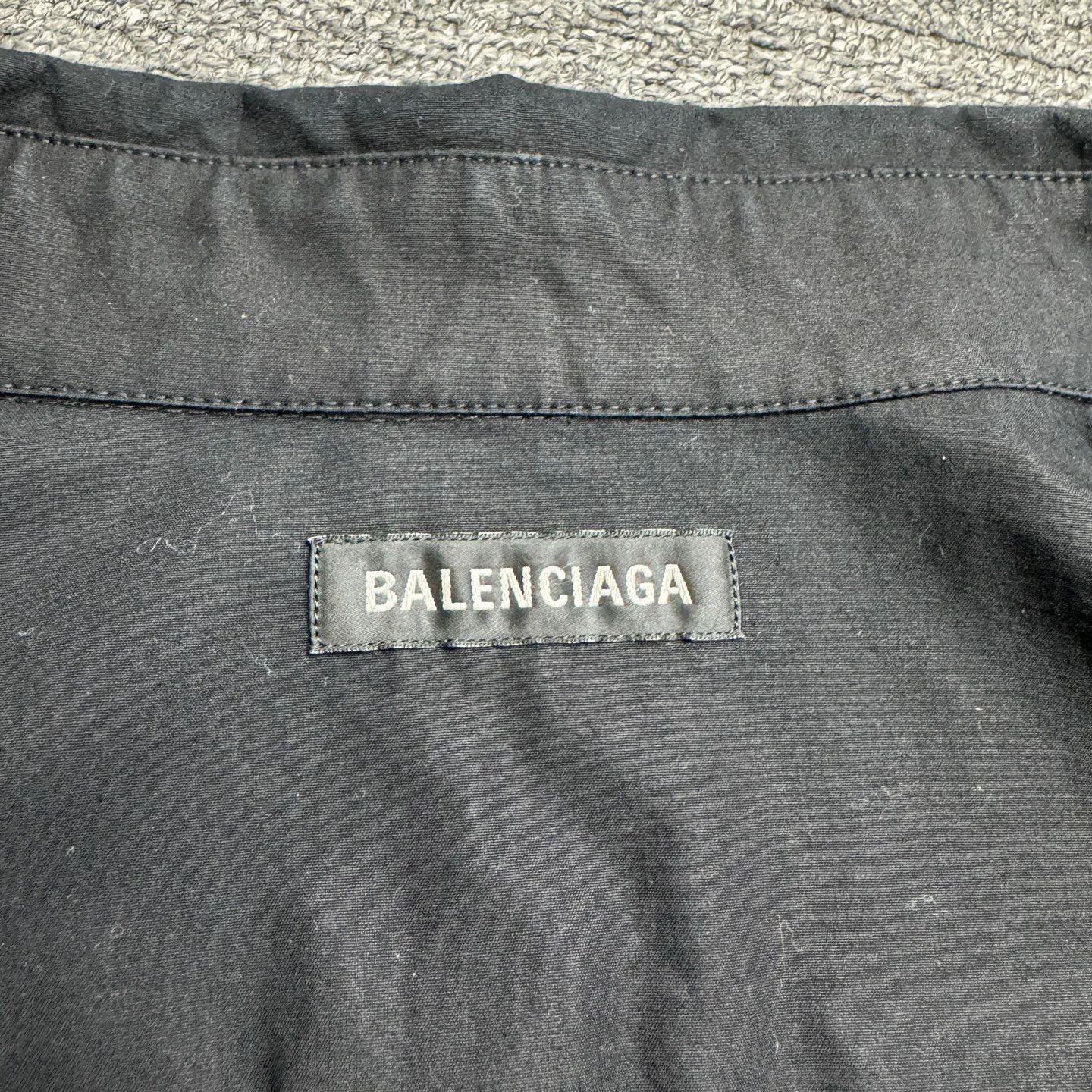 Balenciaga Balenciaga Graffiti Letter Shirt 39 95 New Size US M / EU 48-50 / 2 - 2 Thumbnail