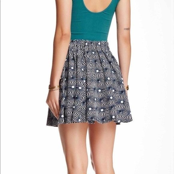 Free People NWT Free People So Much Sun Mini Skirt Size 32" / US 10 / IT 46 - 3 Thumbnail