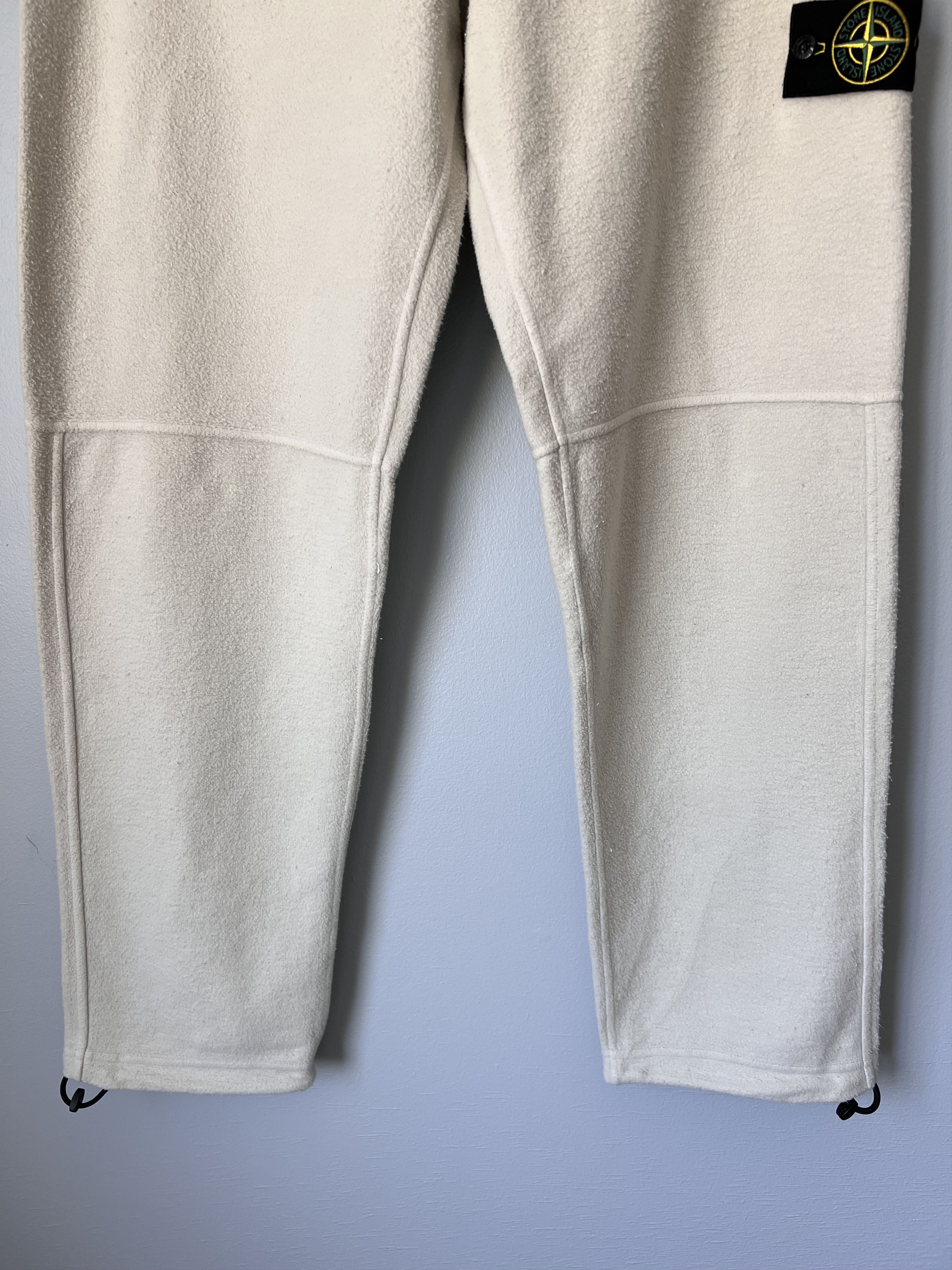 Stone Island Stone Island Fleece Sweatpants in Plaster White 791560854 Size US 32 / EU 48 - 3 Thumbnail