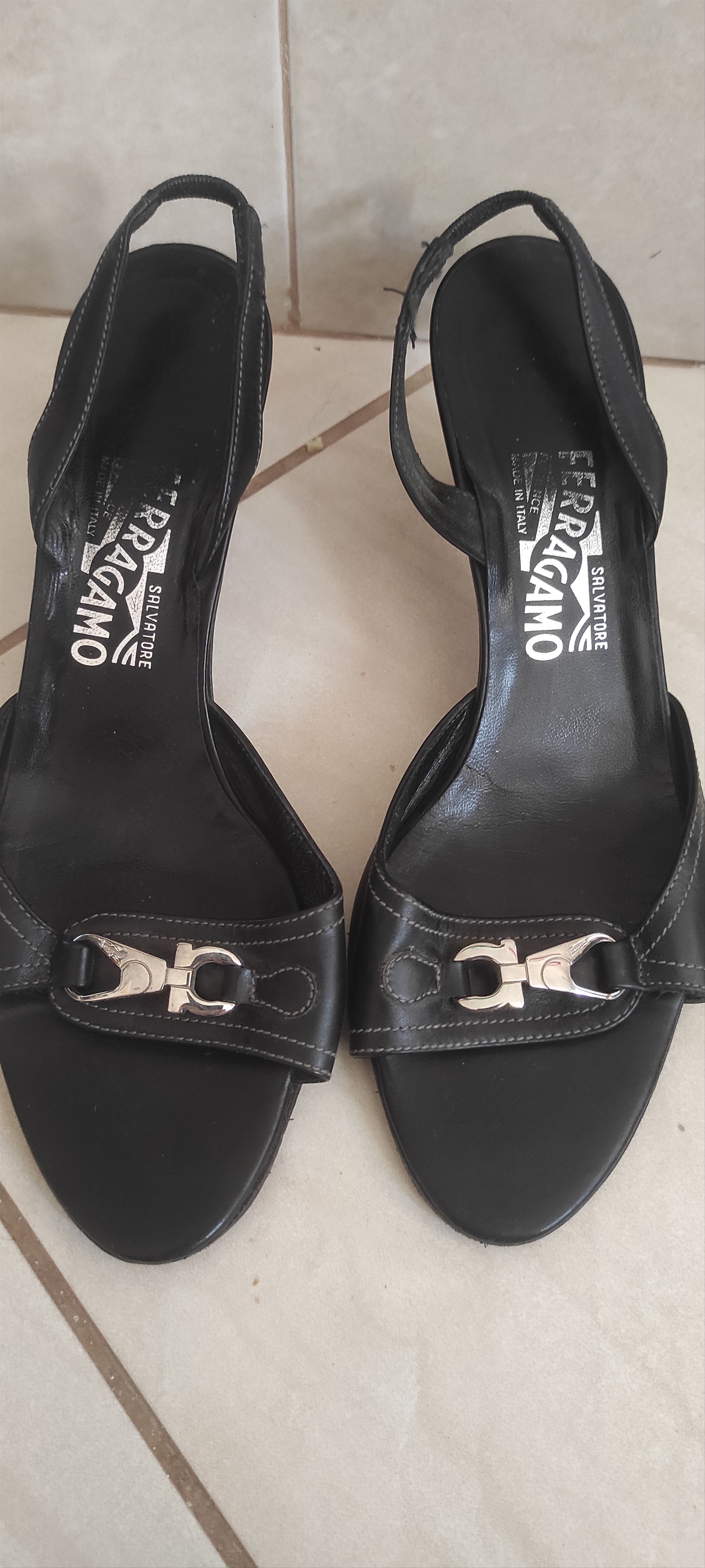Salvatore Ferragamo Salvatore Ferragamo Black Strap Leather Sandals Size US 8 / IT 38 - 7 Thumbnail