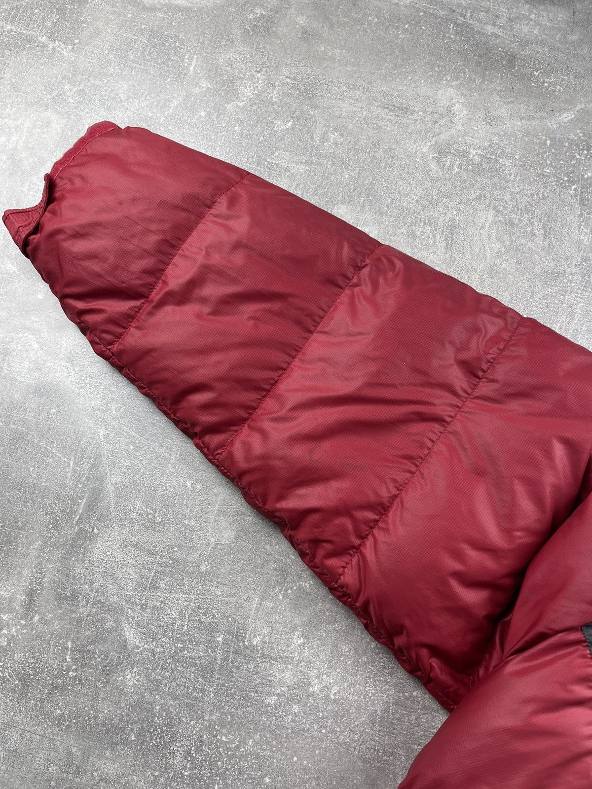 The North Face The North Face 700 Goose Down Puffer Nylon Jacket Red Black Size US L / EU 52-54 / 3 - 18 Thumbnail