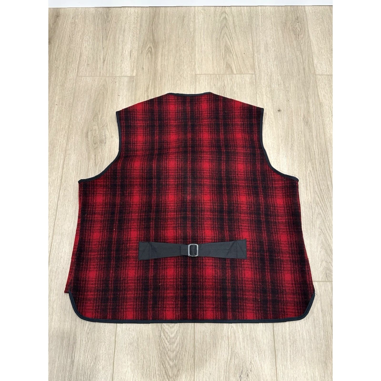 Vintage VINTAGE Woolrich Vest Wool Red Plaid Full Zip 4-Pocket Men L/XL Wool Size US L / EU 52-54 / 3 - 6 Thumbnail