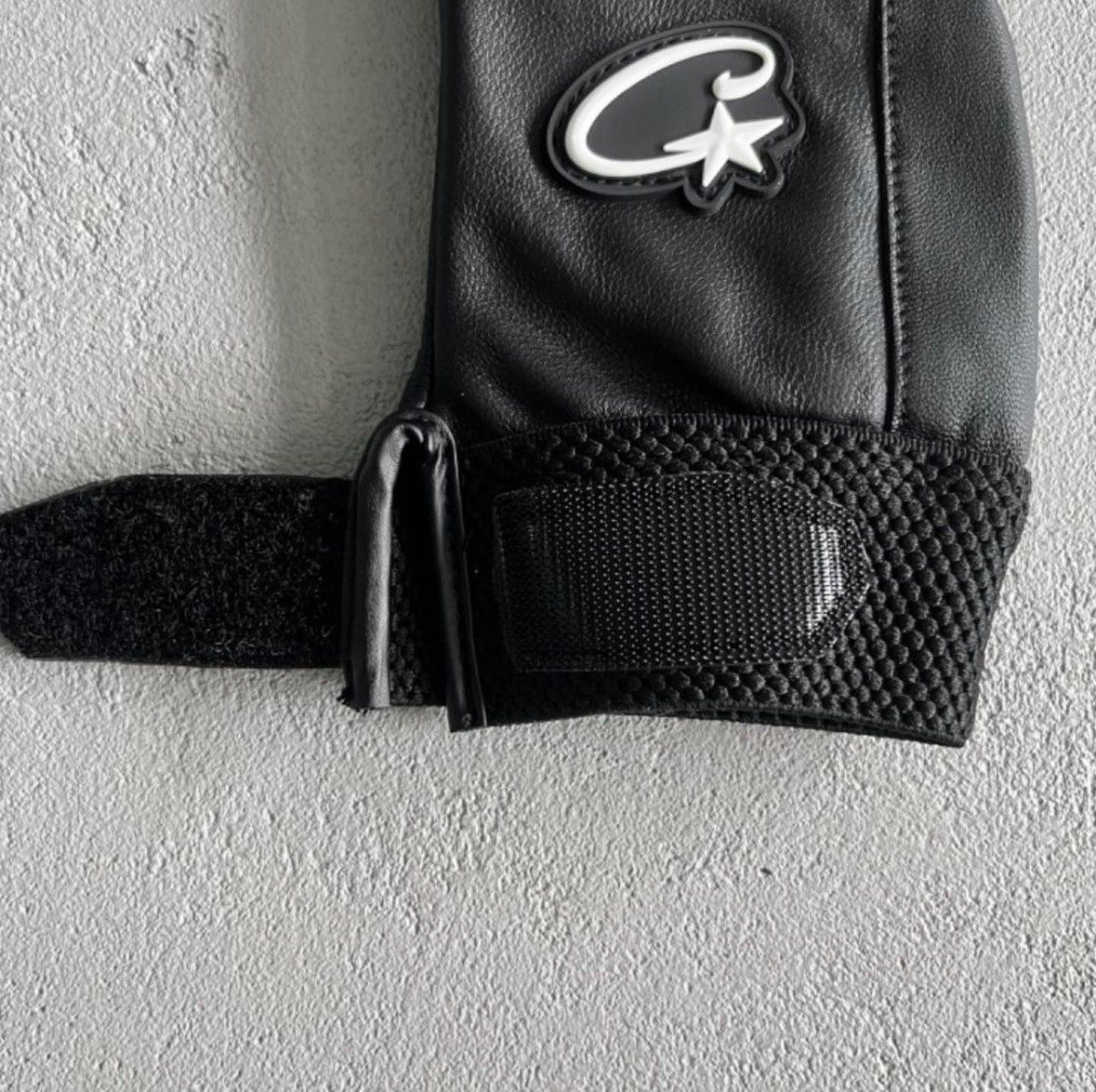 Corteiz Leather Gloves
