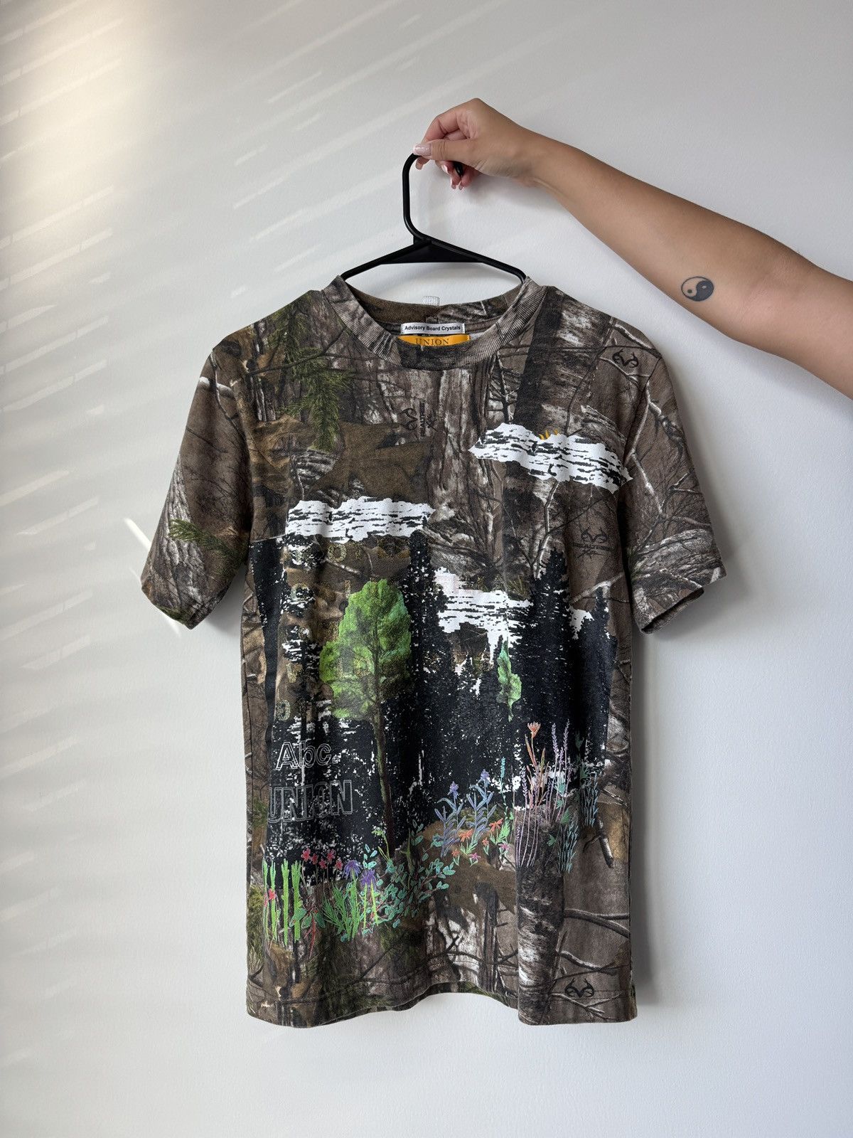 Advisory Board Crystals × Union LA Camo Tshirt Size S / US 4 / IT 40 - 1 Thumbnail